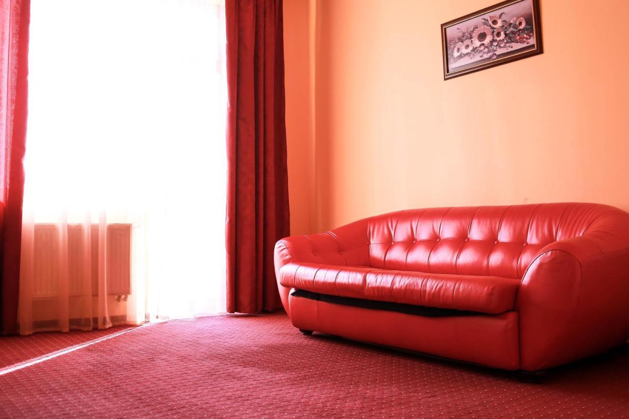 Chervona Gora Mukačevo Esterno foto
